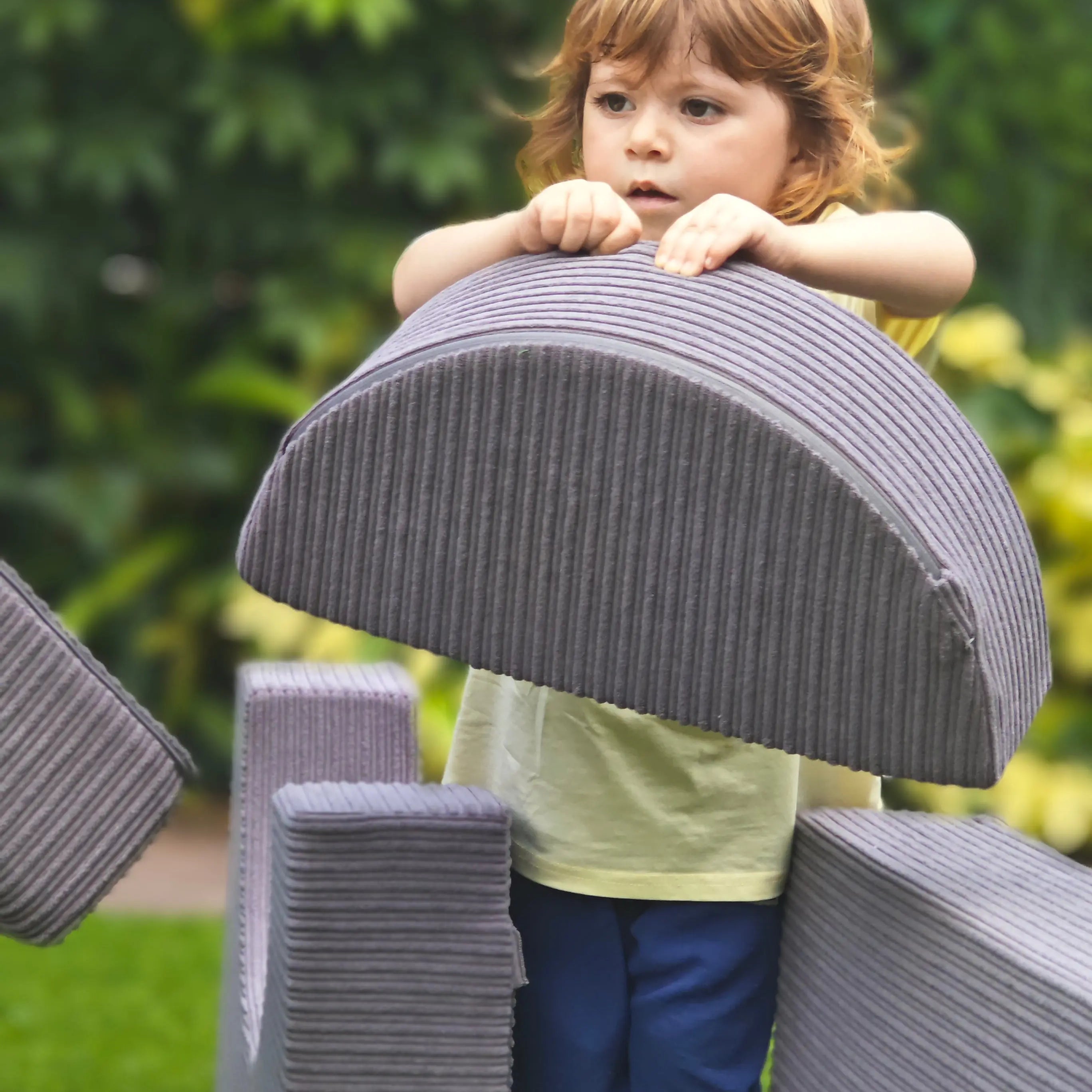 Create a Kingdom of Independence: How a Modular Sofa Supports Montessori at Home